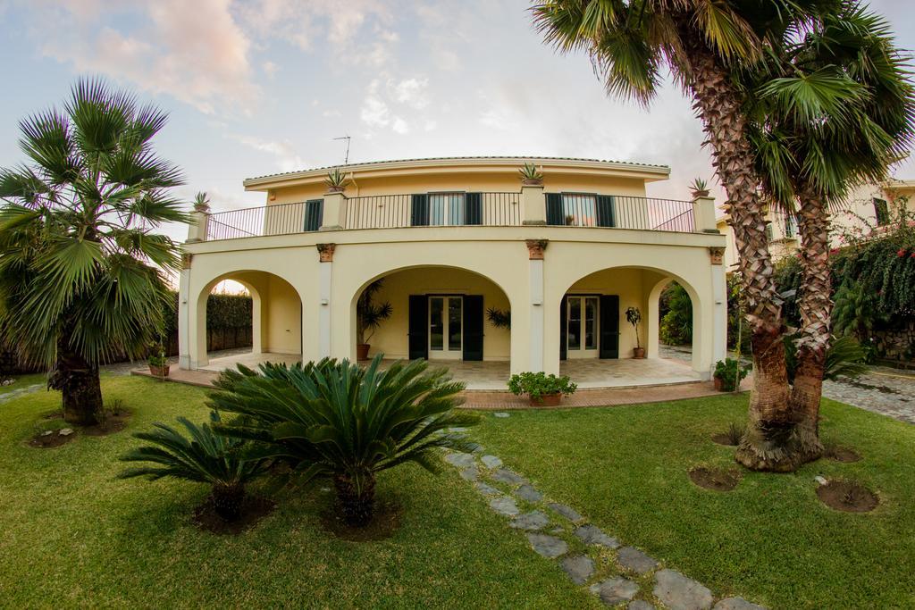 Villa Glicini Lamezia Terme Exterior photo