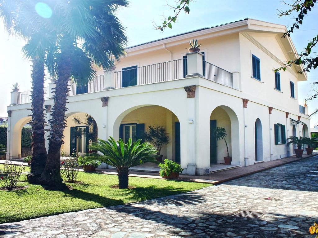 Villa Glicini Lamezia Terme Exterior photo