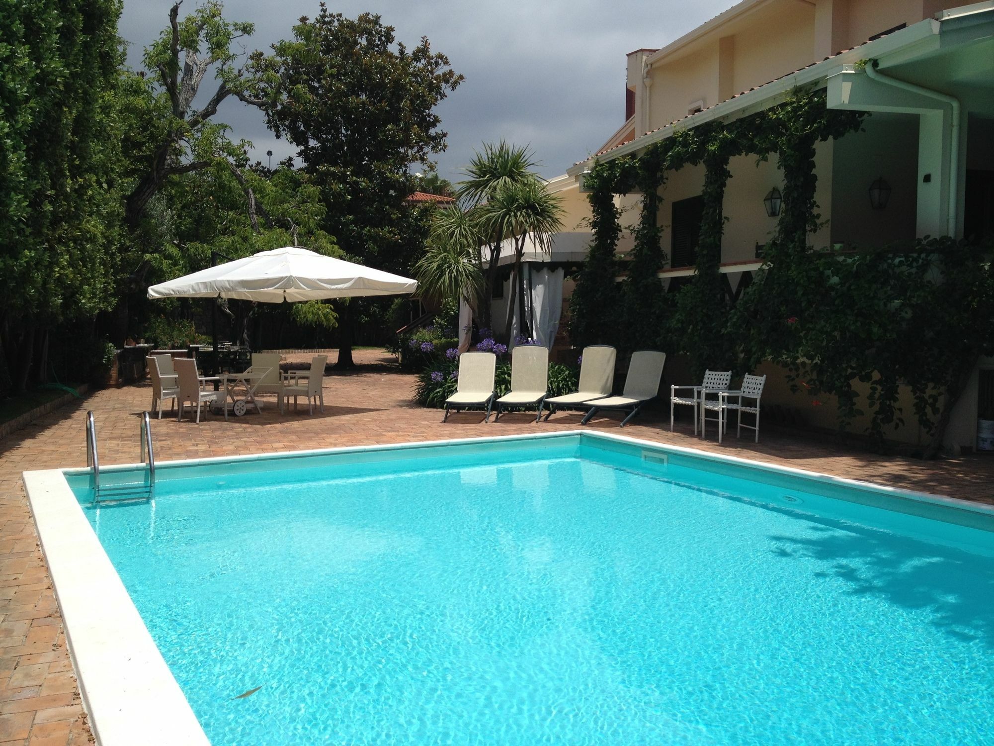 Villa Glicini Lamezia Terme Exterior photo