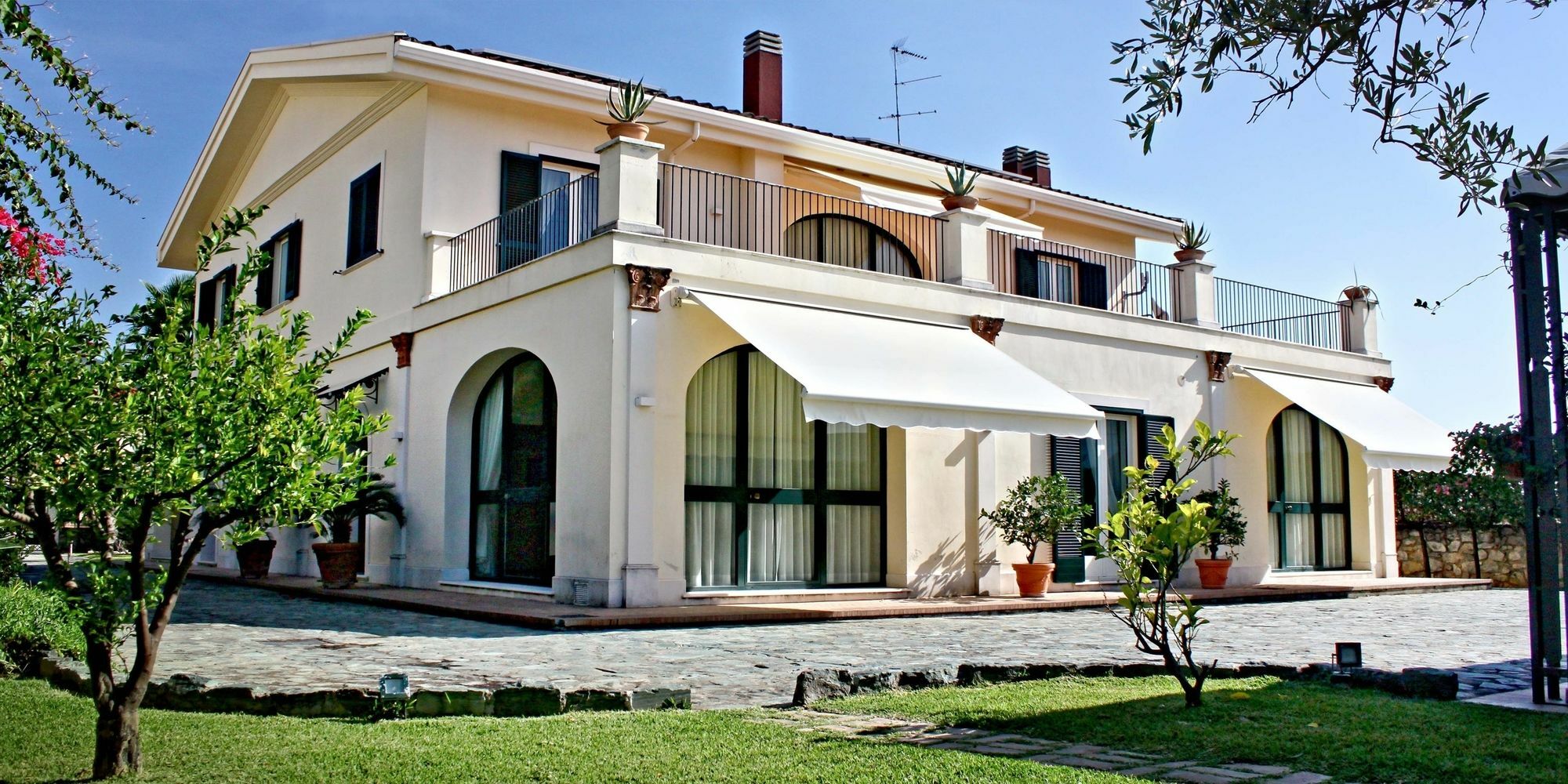 Villa Glicini Lamezia Terme Exterior photo
